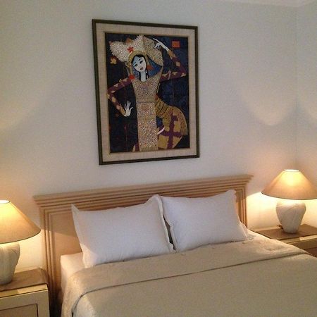 Topaz Guest House Jakarta Kültér fotó